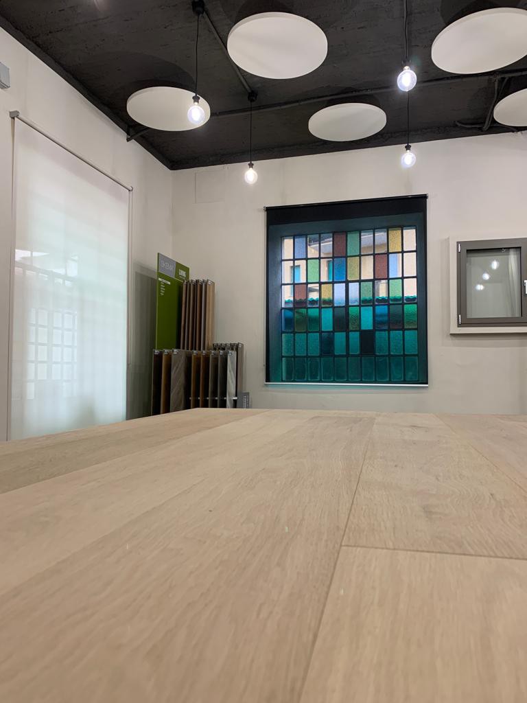 All'interno dello showroom di Sestri Levante (3)